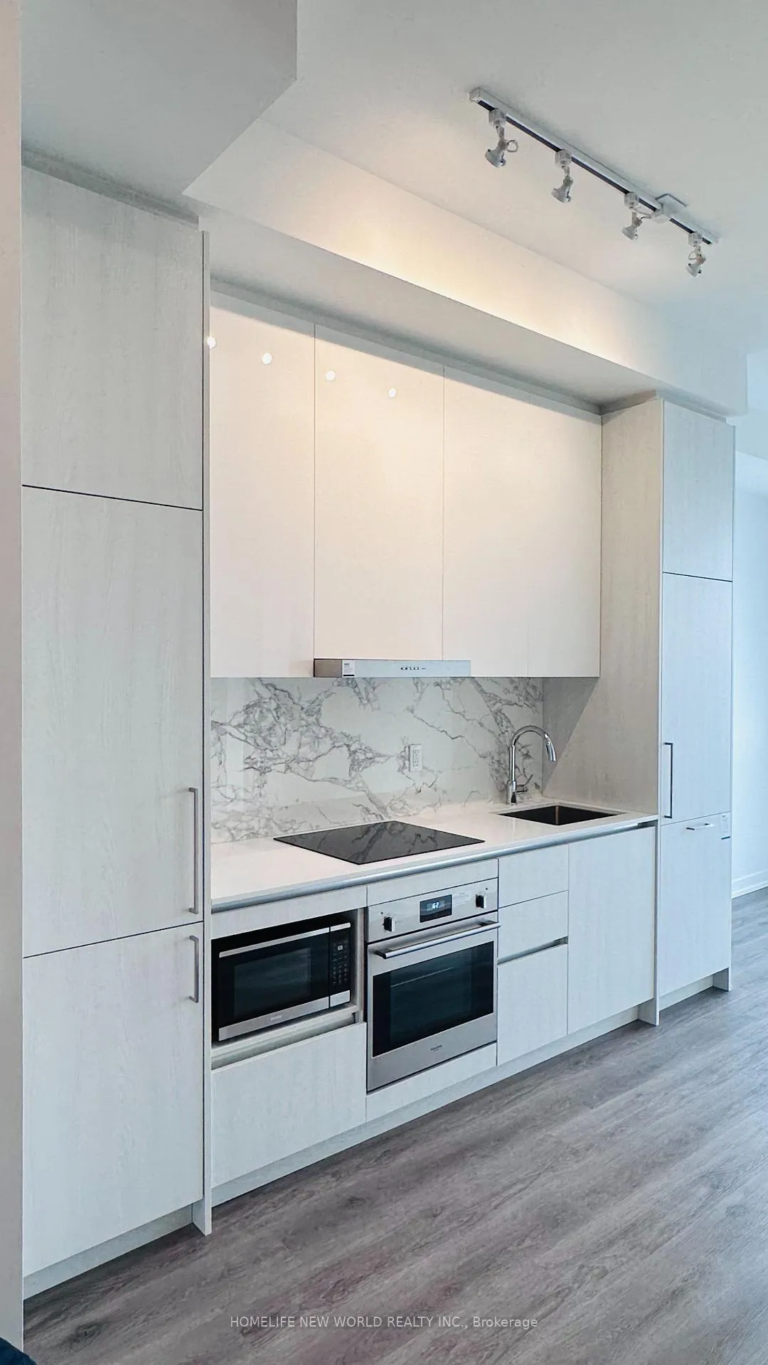 Photo 5 of Unit 1607, 225 Commerce St Street, Vaughan, Vaughan Corporate Centre — HOMEH
