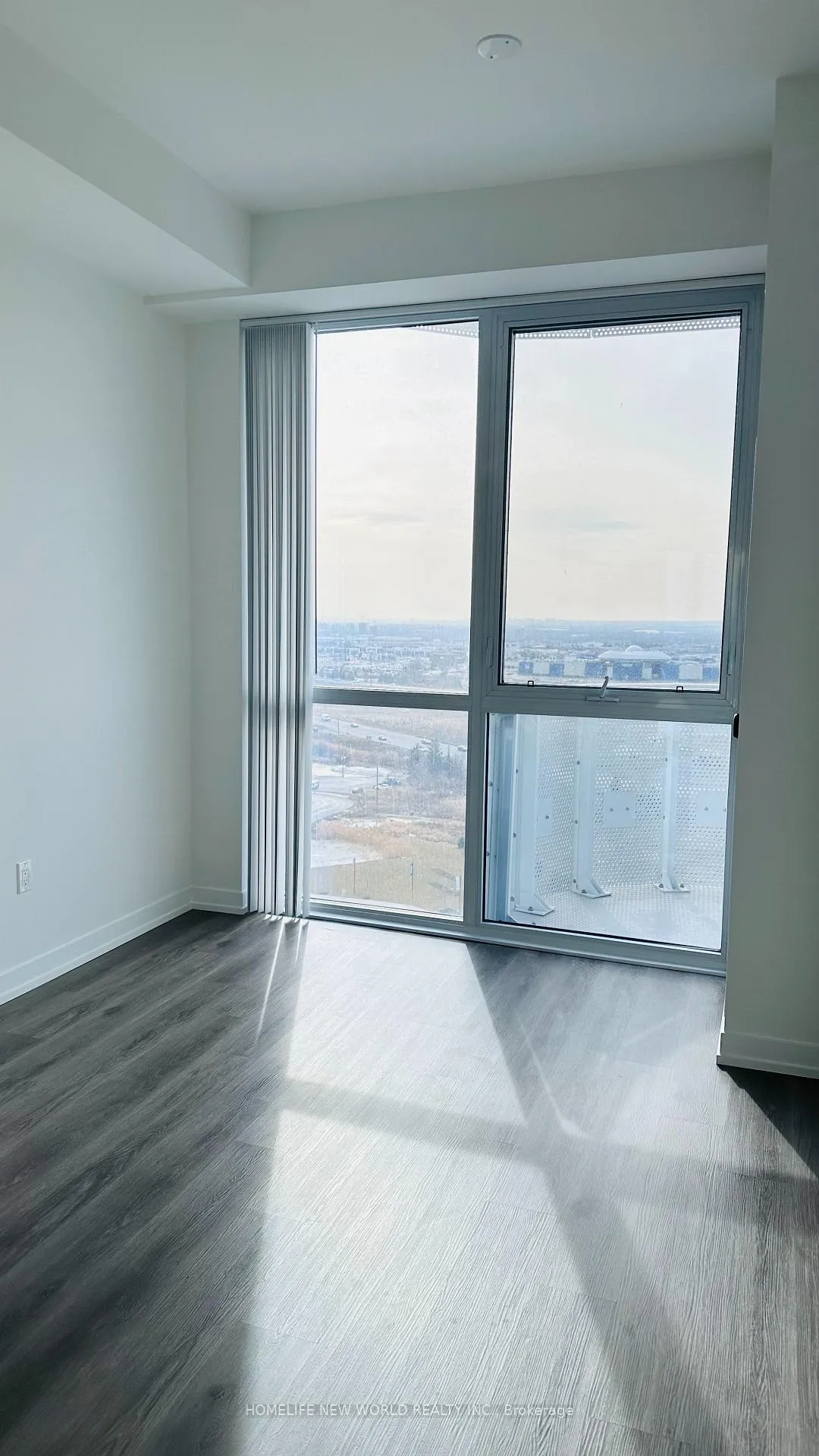 Photo 8 of Unit 1607, 225 Commerce St Street, Vaughan, Vaughan Corporate Centre — HOMEH