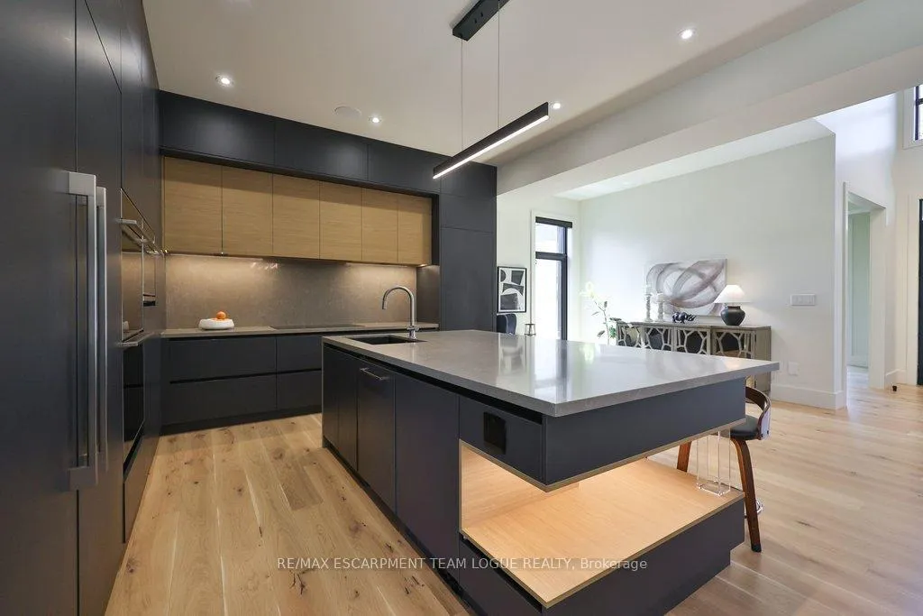 Photo 7 of 4482 Cosburn Crescent, Burlington, Shoreacres — HOMEH
