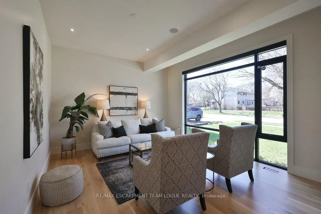 Photo 14 of 4482 Cosburn Crescent, Burlington, Shoreacres — HOMEH