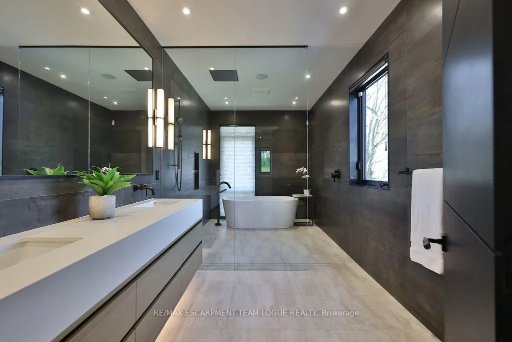 Photo 19 of 4482 Cosburn Crescent, Burlington, Shoreacres — HOMEH