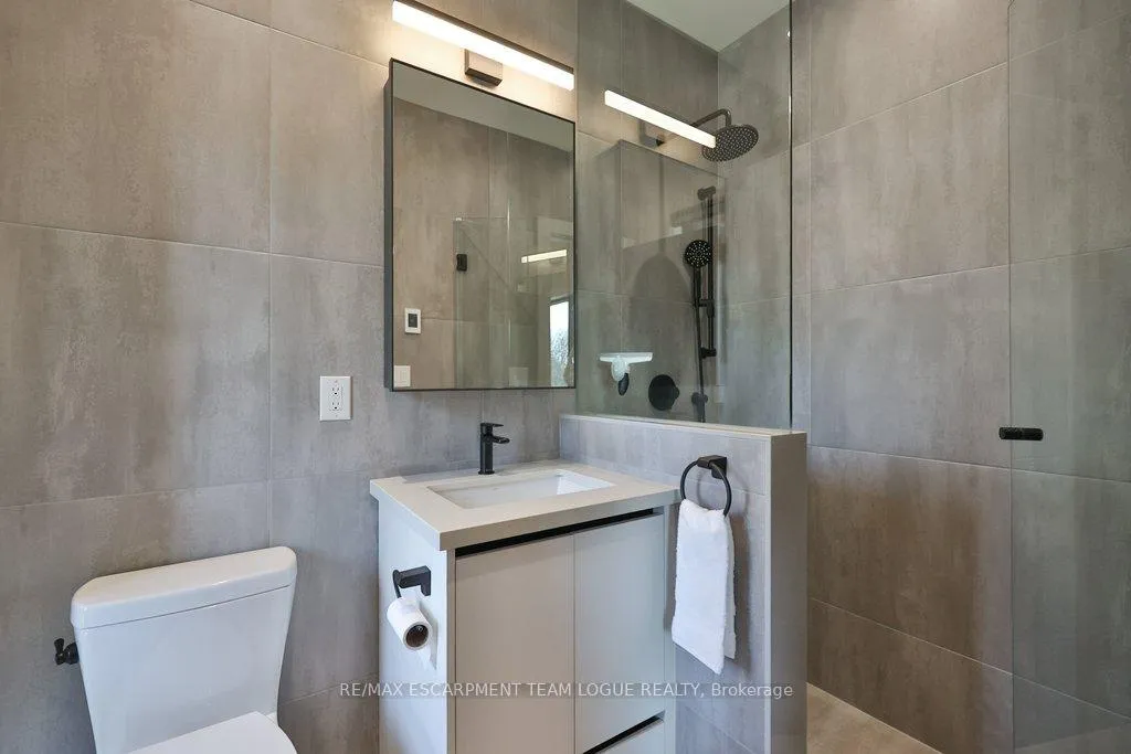 Photo 24 of 4482 Cosburn Crescent, Burlington, Shoreacres — HOMEH