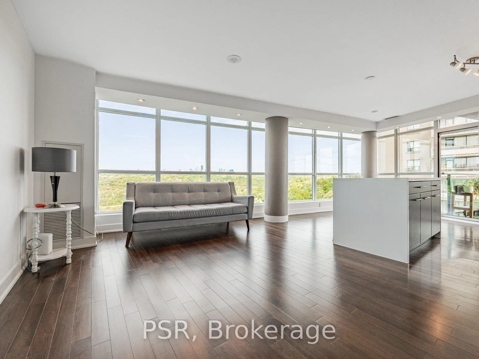 Photo 5 of Unit 708, 1048 Broadview Avenue, Toronto, Broadview North — HOMEH