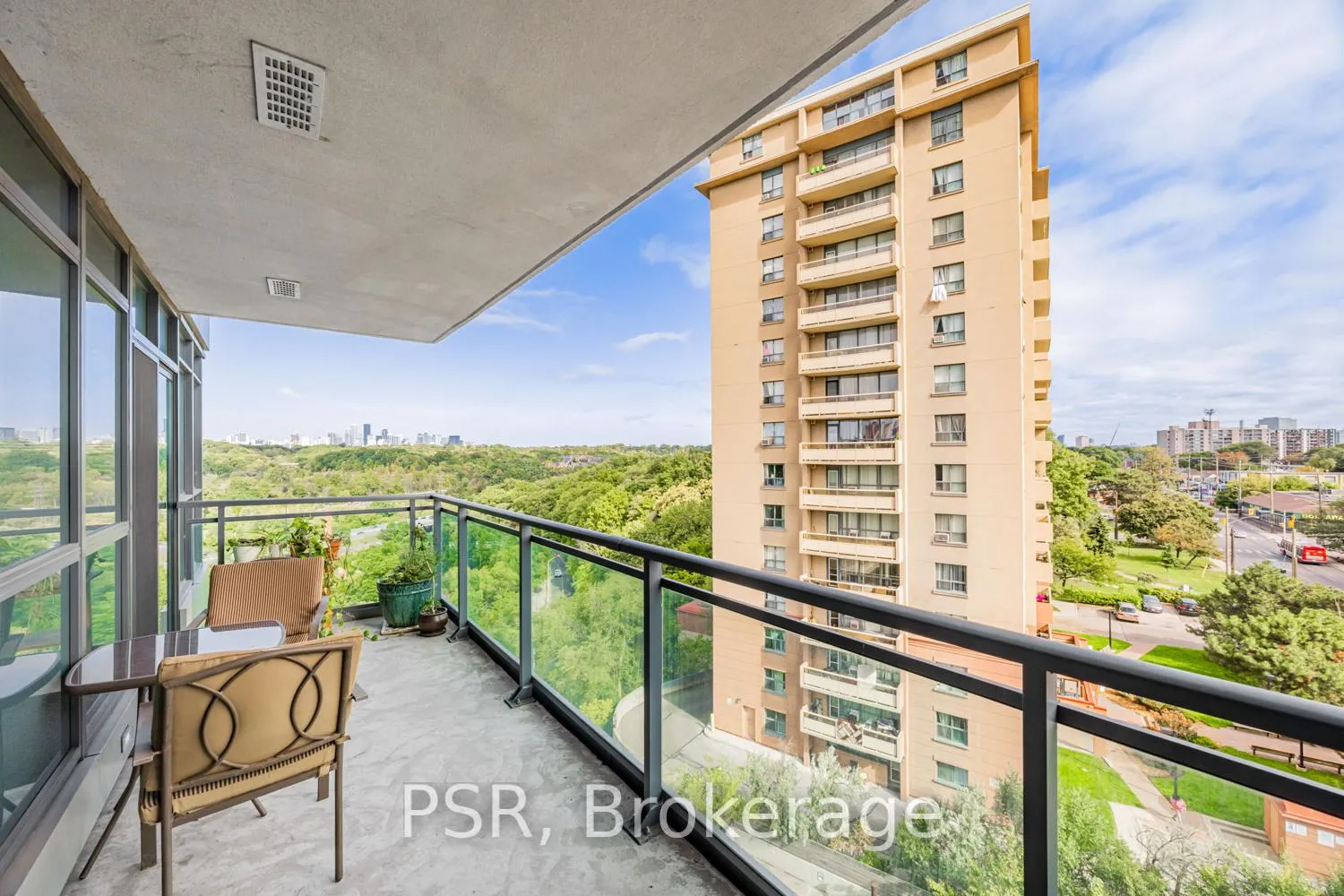 Photo 15 of Unit 708, 1048 Broadview Avenue, Toronto, Broadview North — HOMEH