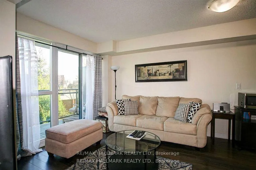 Photo 5 of Unit 318, 120 Dallimore Circle, North York, Banbury-Don Mills — HOMEH