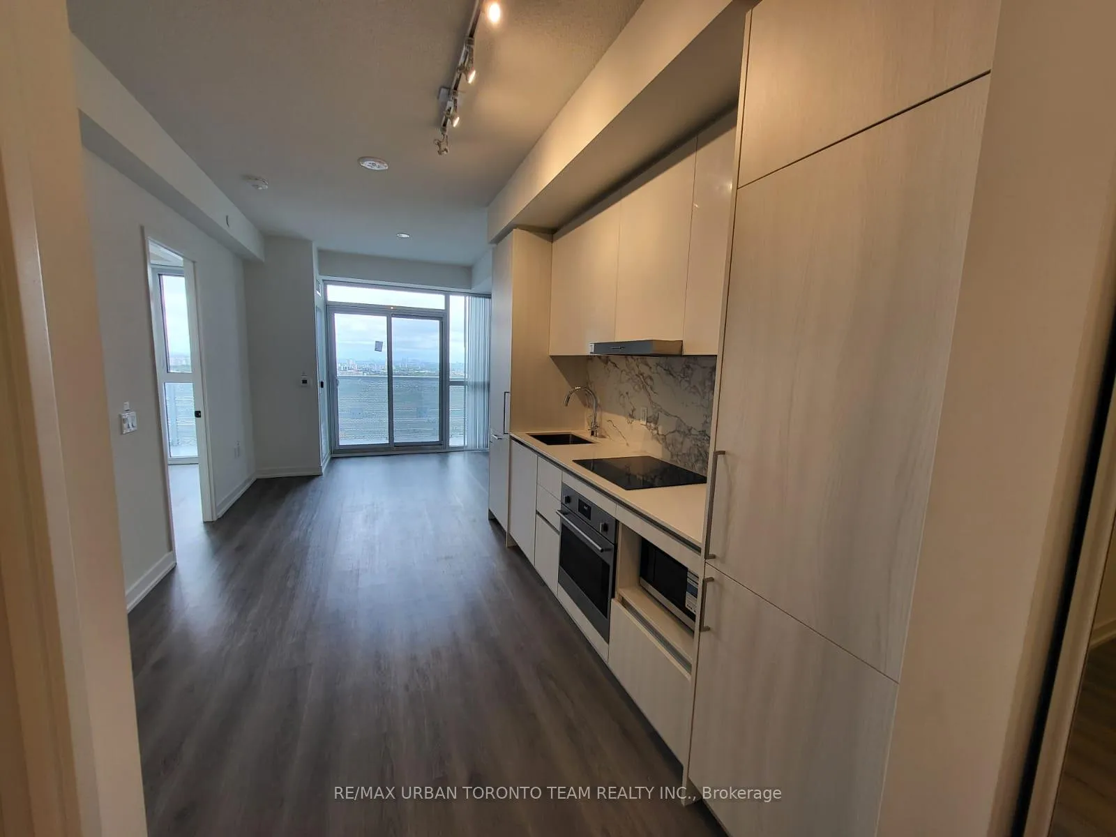 Photo 5 of Unit 3903, 225 Commerce Street, Vaughan, Vaughan Corporate Centre — HOMEH