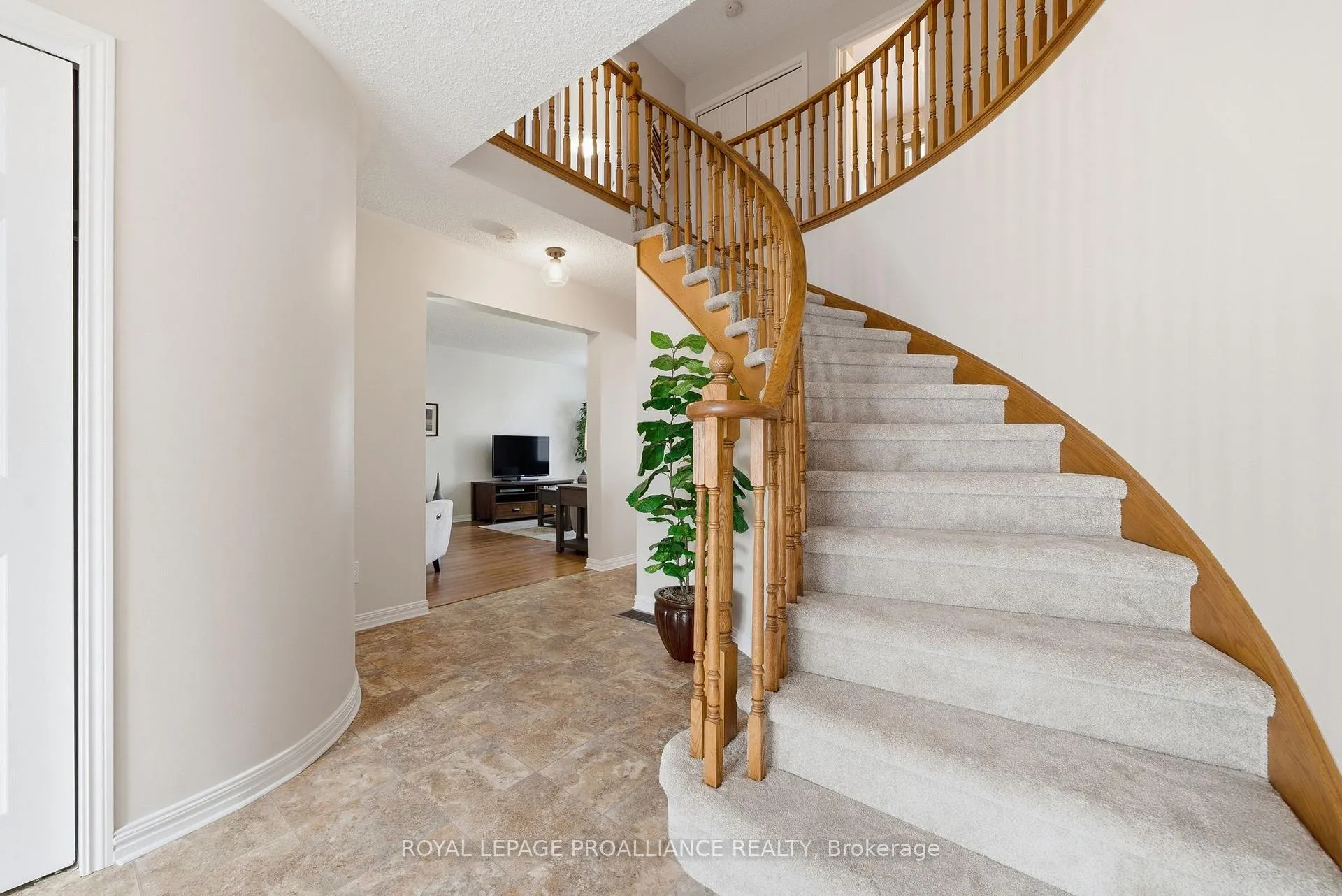 Photo 6 of 6 Thompson Court, Belleville, Belleville Ward — HOMEH