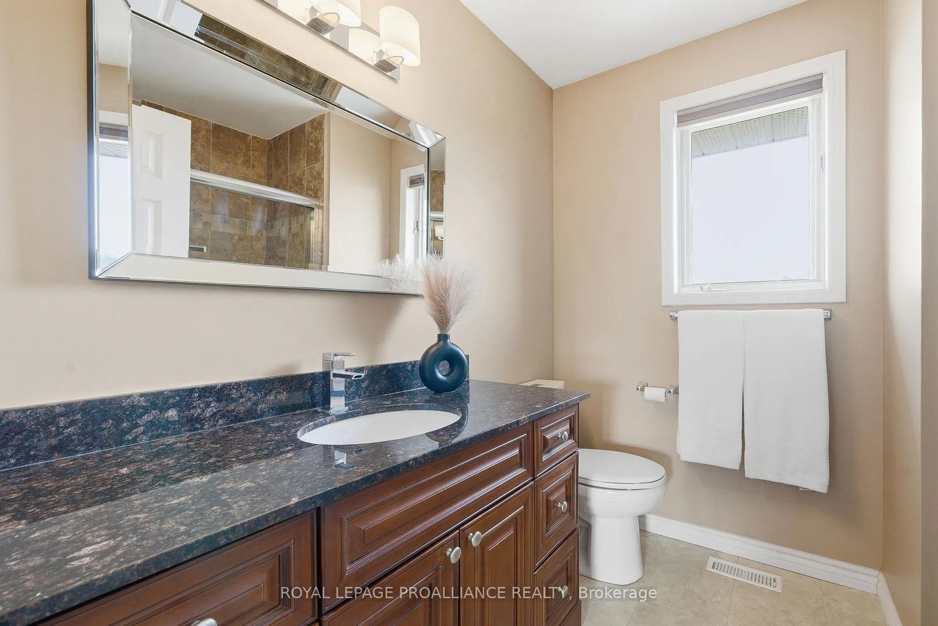 Photo 30 of 6 Thompson Court, Belleville, Belleville Ward — HOMEH