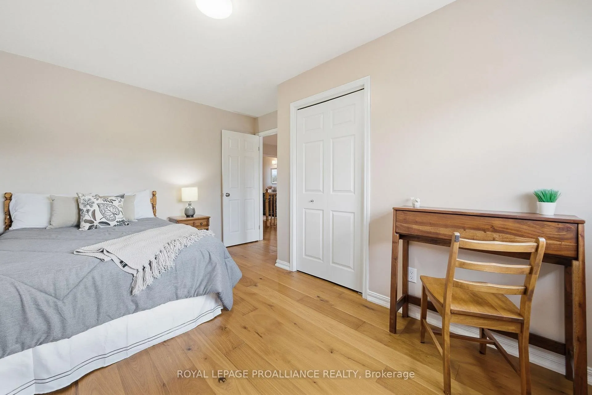 Photo 34 of 6 Thompson Court, Belleville, Belleville Ward — HOMEH