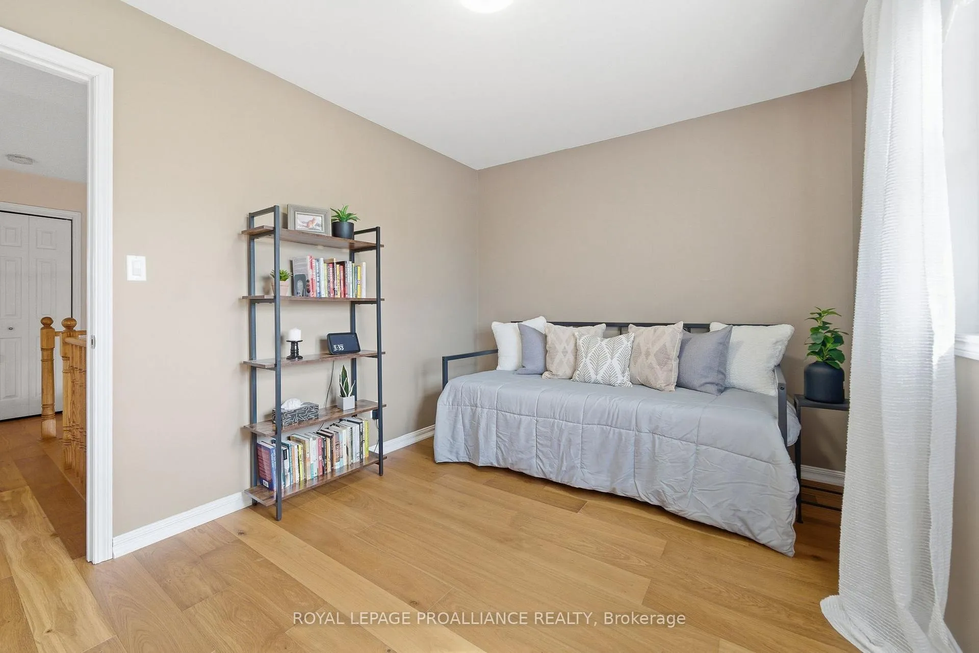Photo 35 of 6 Thompson Court, Belleville, Belleville Ward — HOMEH
