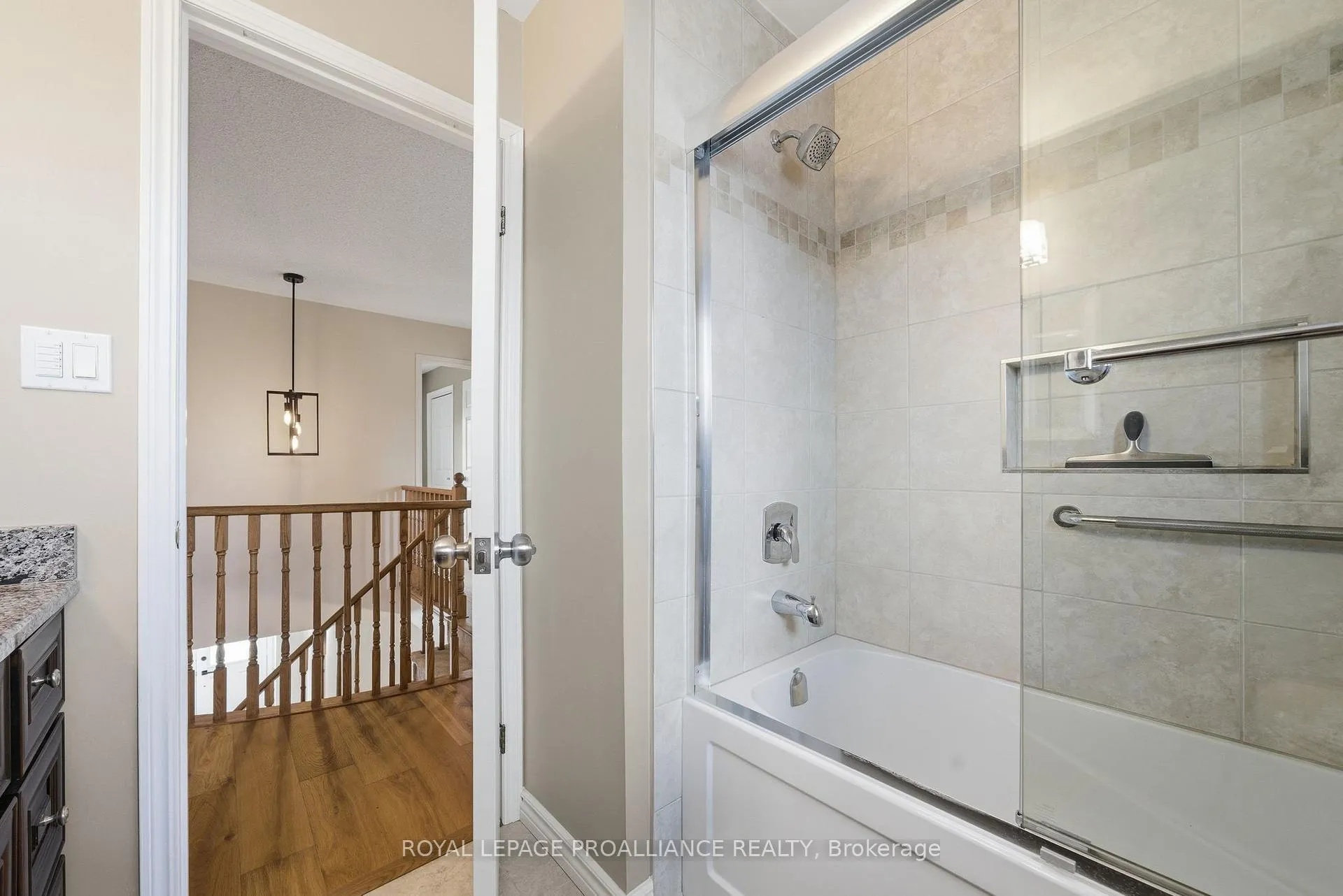 Photo 38 of 6 Thompson Court, Belleville, Belleville Ward — HOMEH