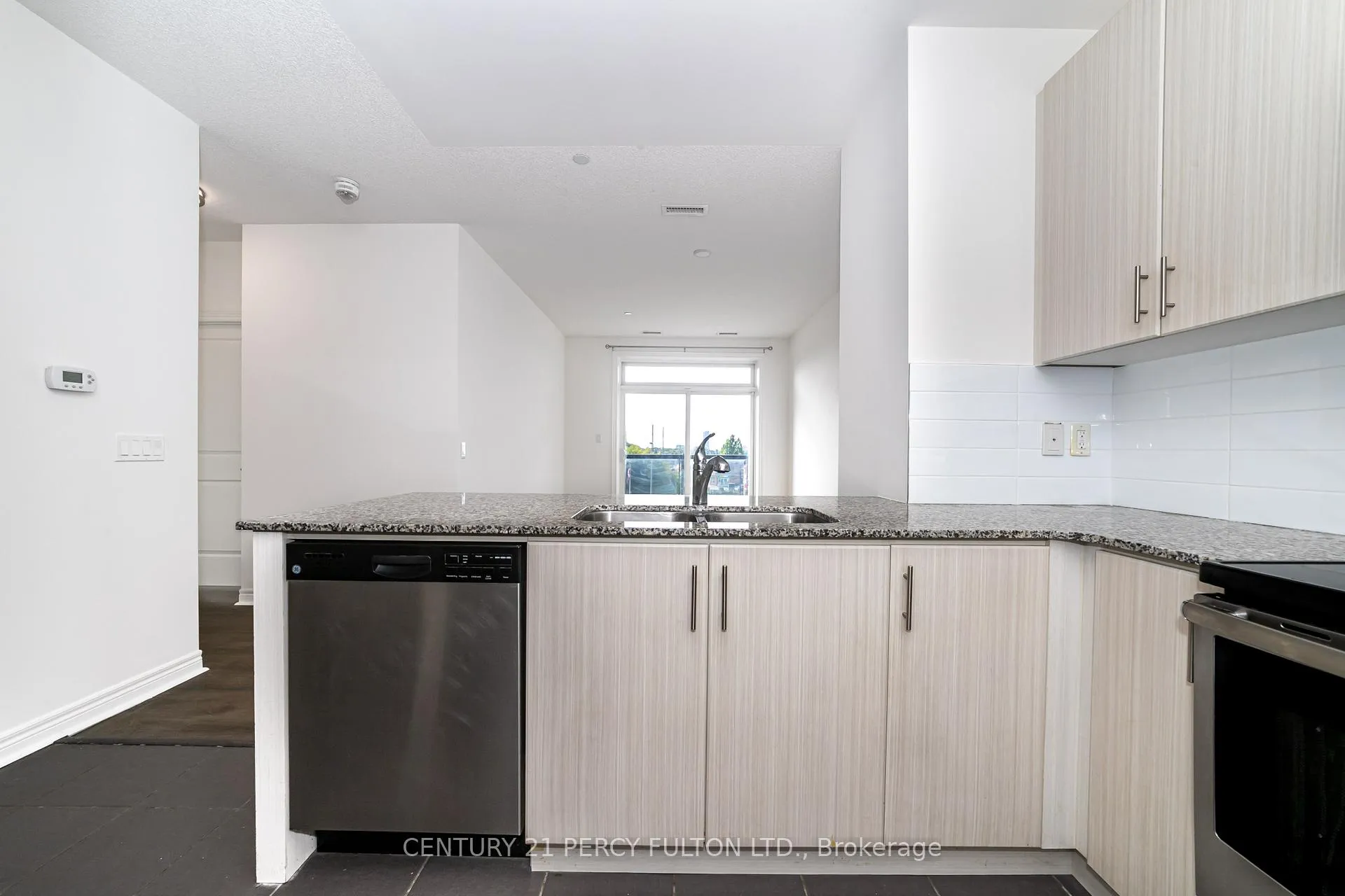 Photo 11 of Unit 406, 7768 Kennedy Road, Markham, Milliken Mills West — HOMEH