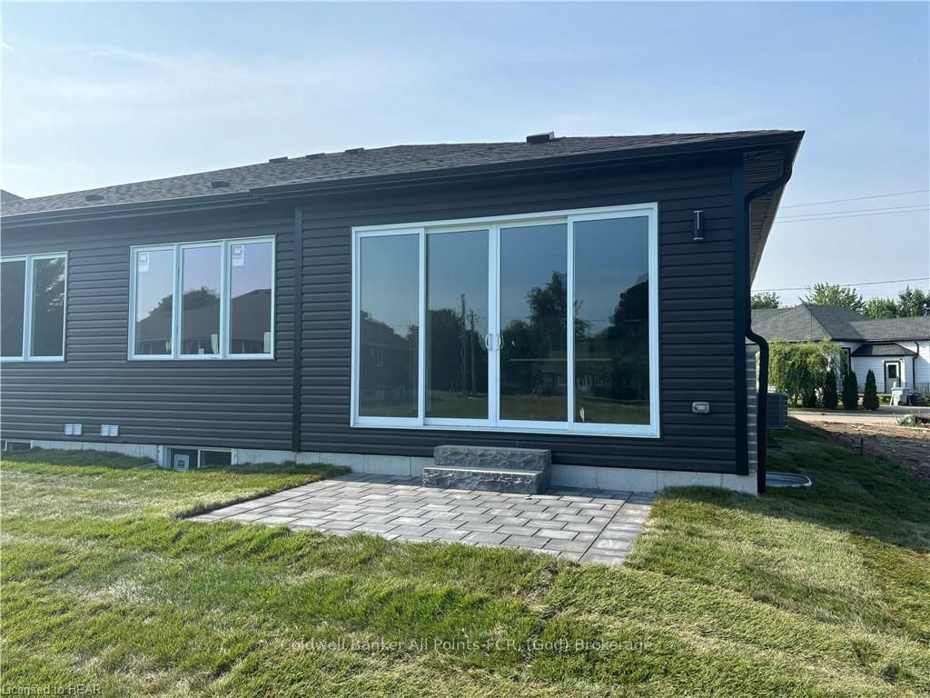 Photo 2 of 175 ELGIN Ave E, Goderich, Goderich (Town) — HOMEH