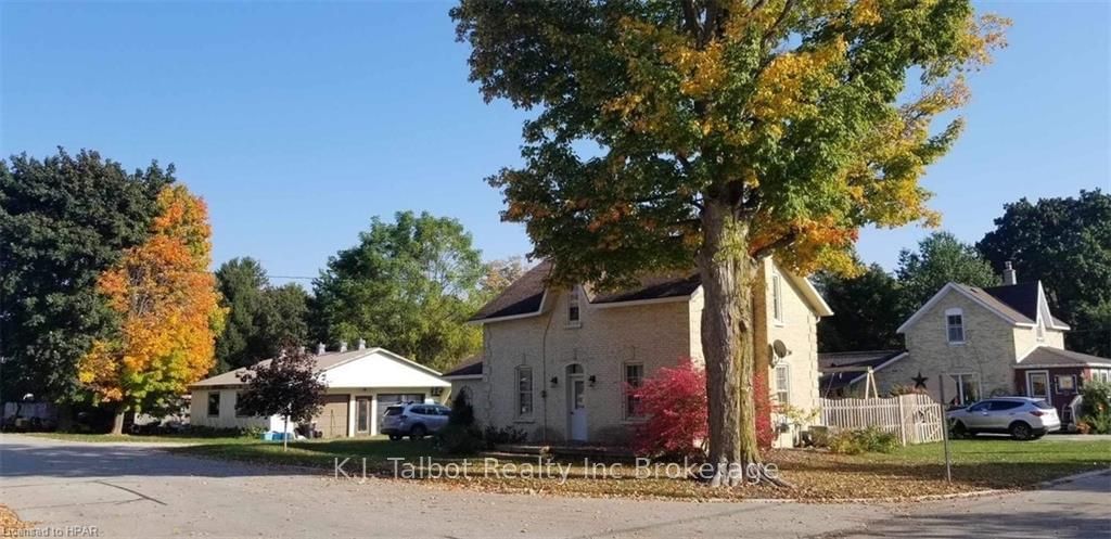 Photo 7 of 15 UNION St W, South Bruce — HOMEH