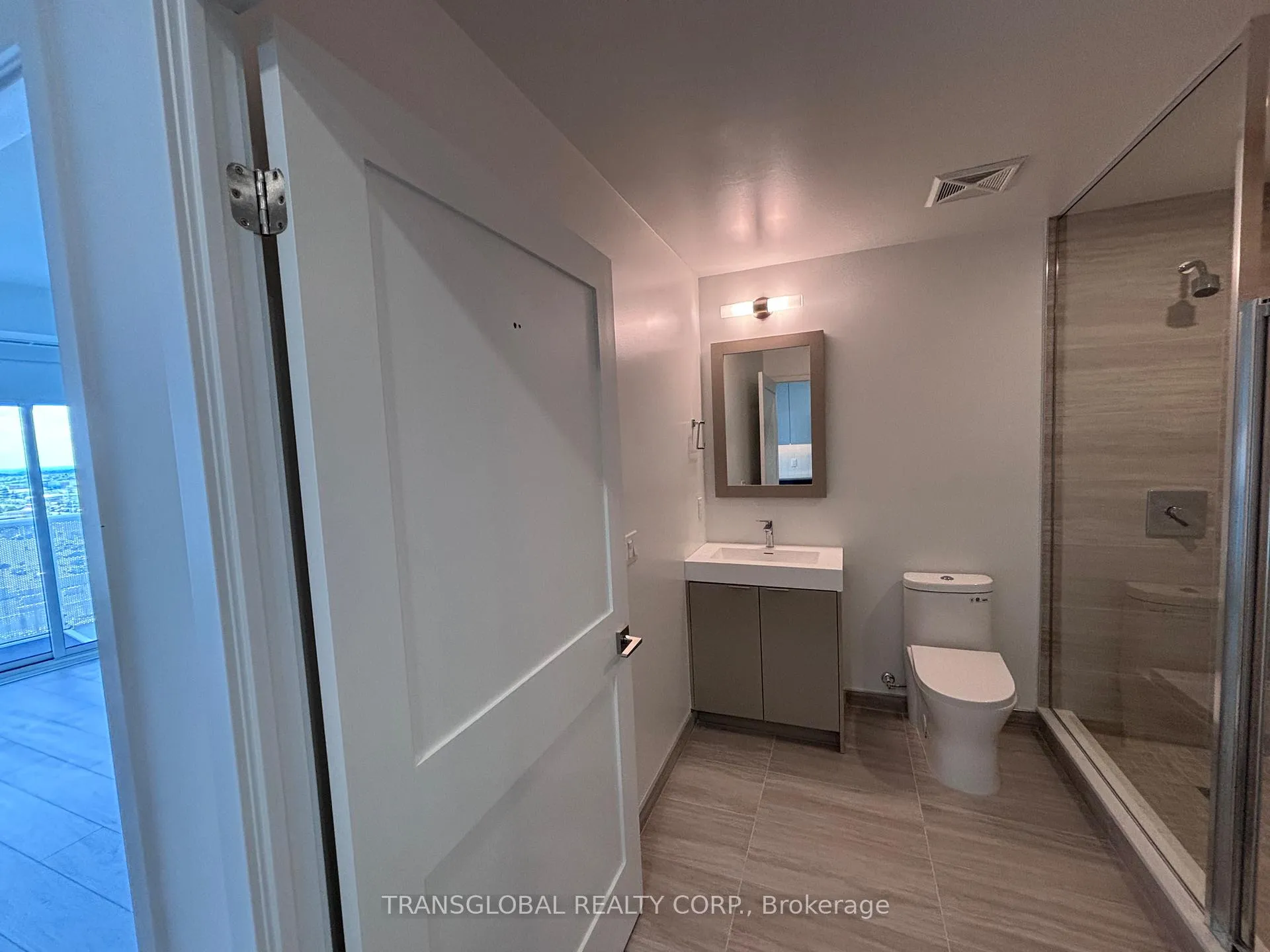 Photo 9 of 474 Caldari Road, Vaughan, Concord — HOMEH