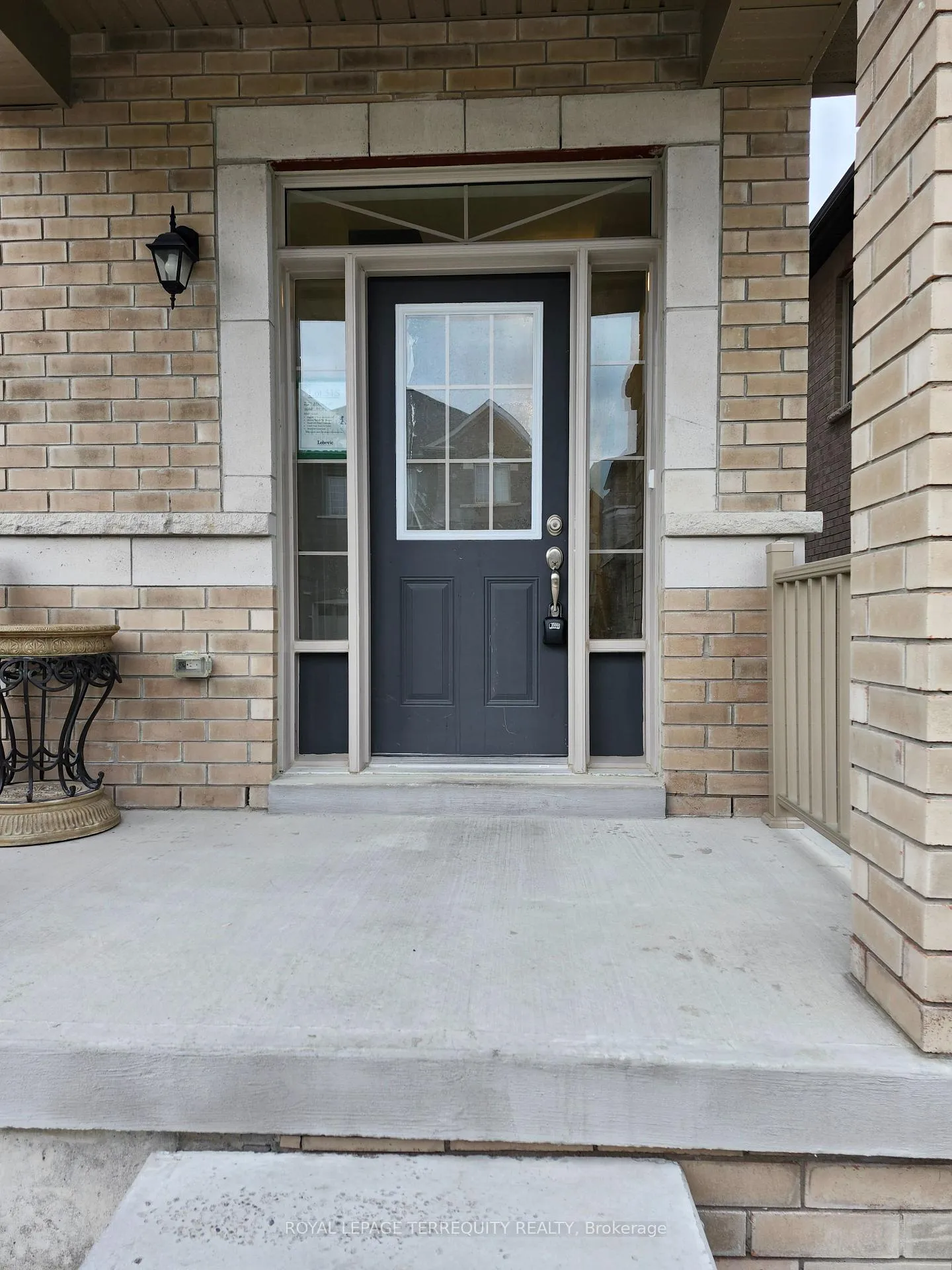 Photo 3 of 2521 Athena Path, Pickering, Rural Pickering — HOMEH