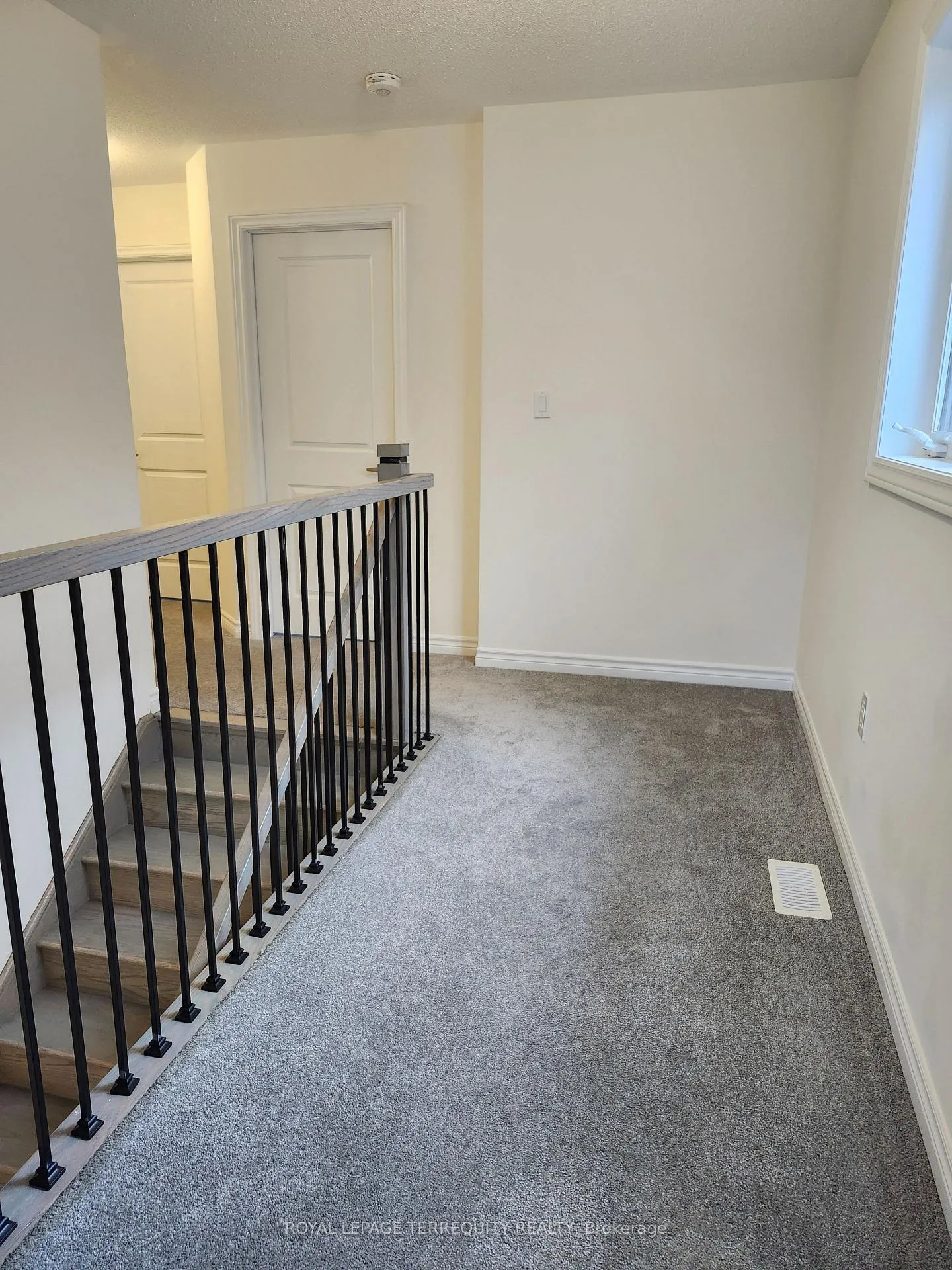 Photo 18 of 2521 Athena Path, Pickering, Rural Pickering — HOMEH