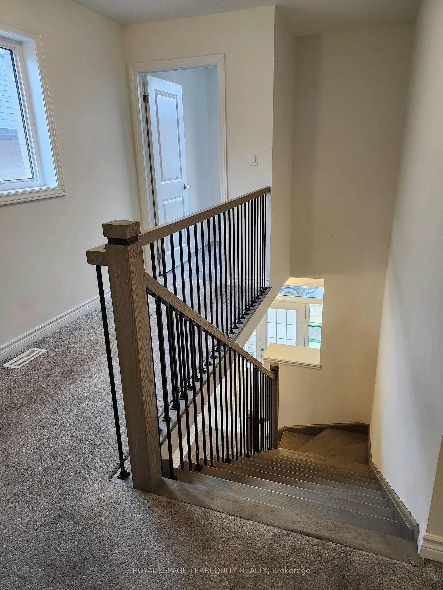 Photo 19 of 2521 Athena Path, Pickering, Rural Pickering — HOMEH