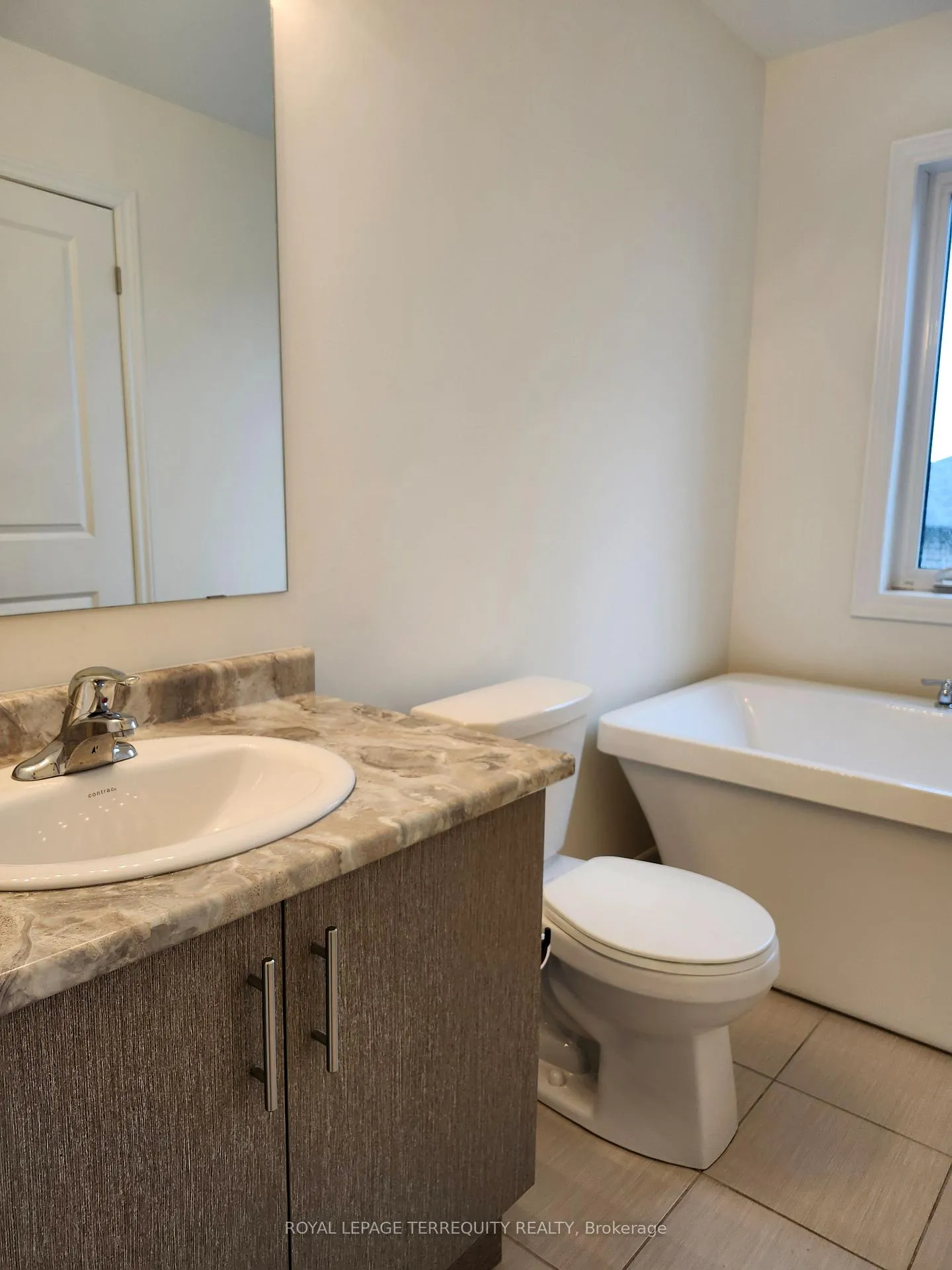 Photo 25 of 2521 Athena Path, Pickering, Rural Pickering — HOMEH