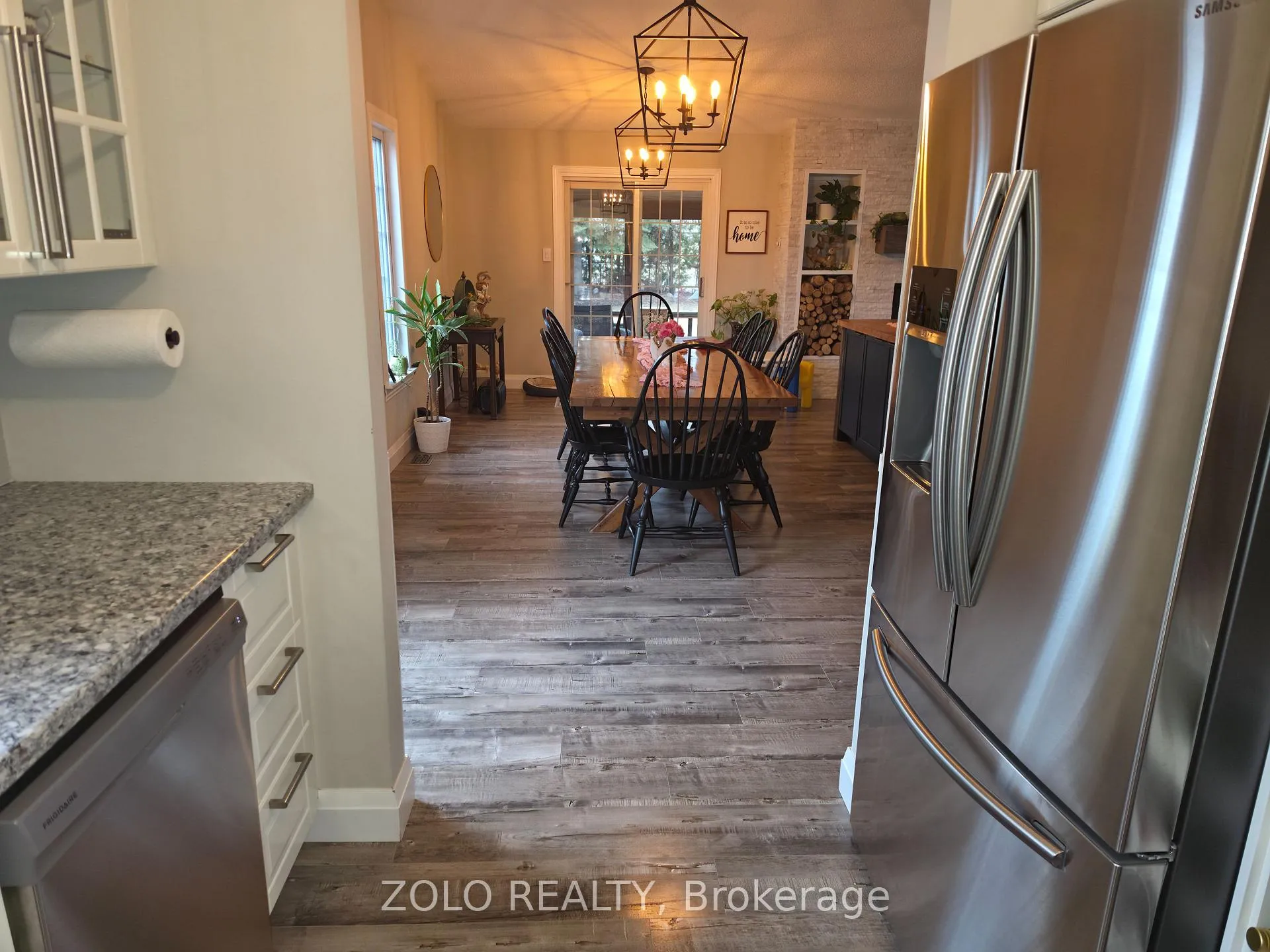 Photo 9 of 28 Broadmoor Avenue, Barrie, Allandale Heights — HOMEH
