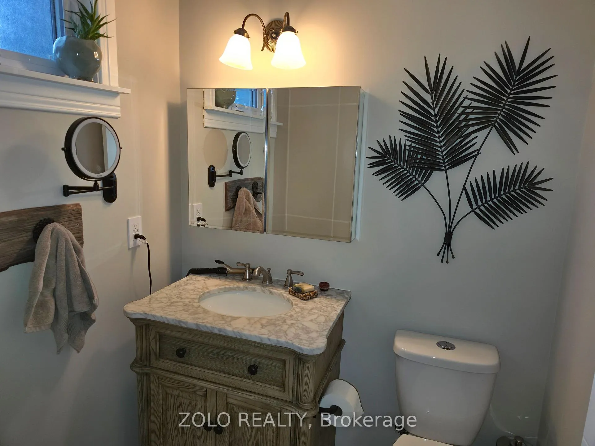 Photo 19 of 28 Broadmoor Avenue, Barrie, Allandale Heights — HOMEH