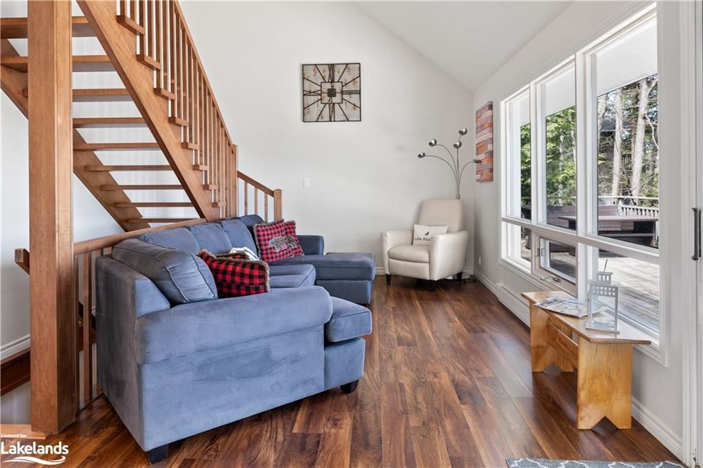 Photo 10 of 1111 Whitehead Road, Gravenhurst — HOMEH