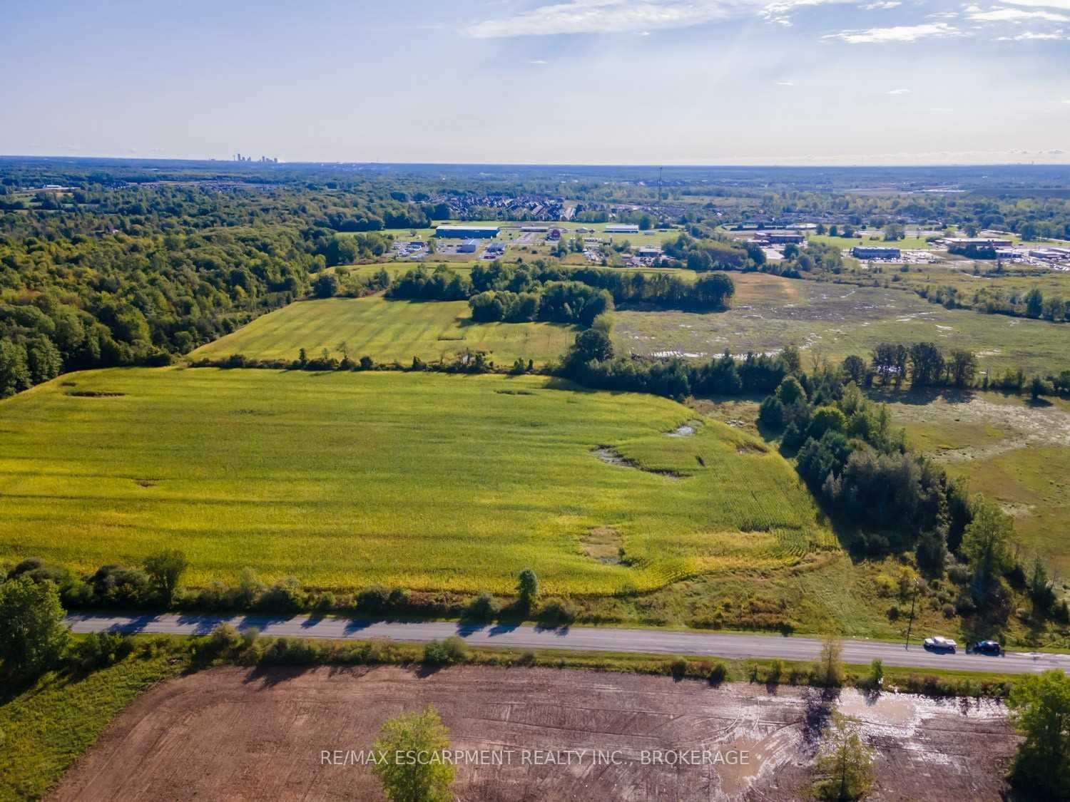 Photo 2 of 227 Es Cataract Rd, Markham — HOMEH