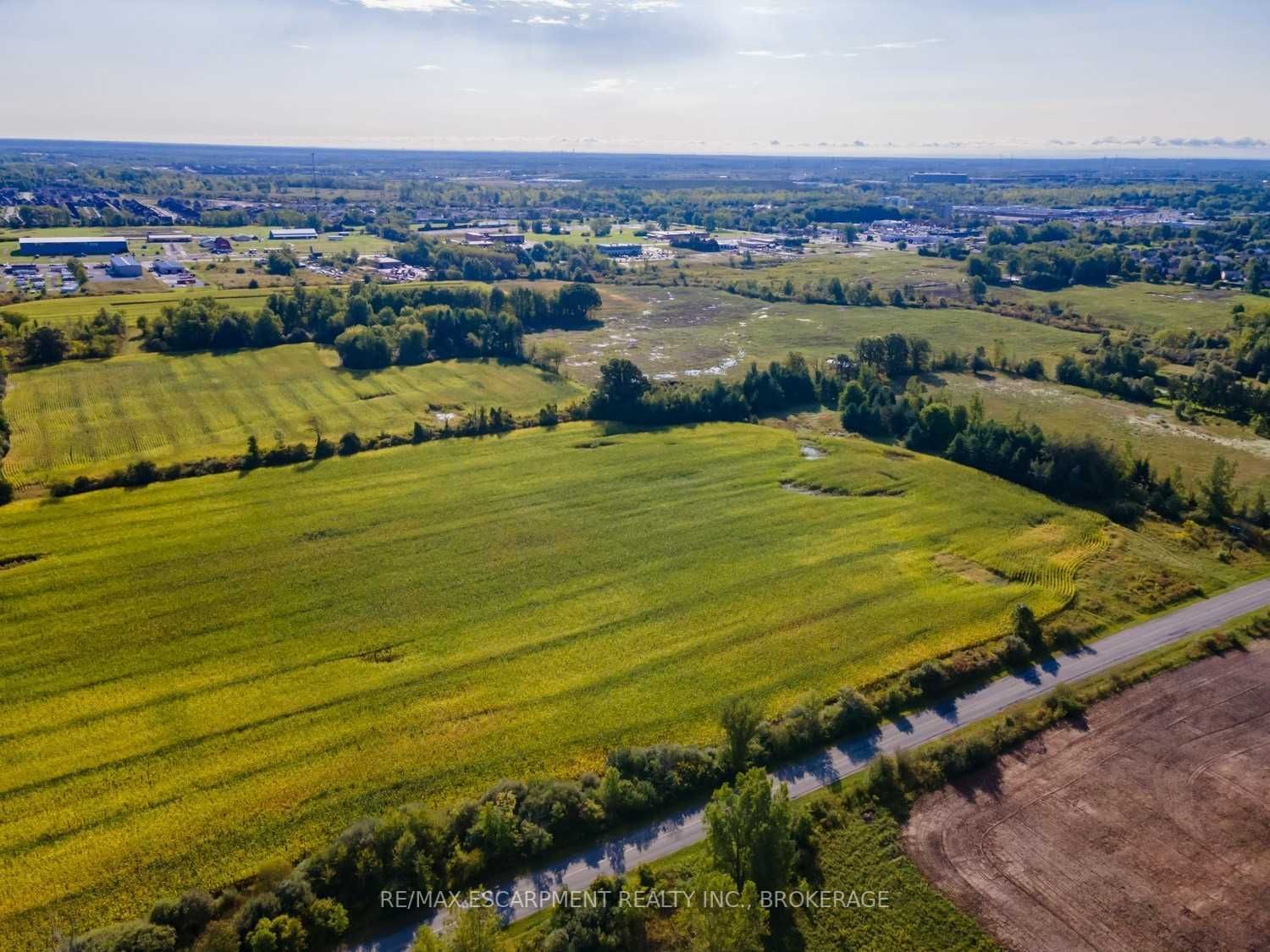 Photo 4 of 227 Es Cataract Rd, Markham — HOMEH