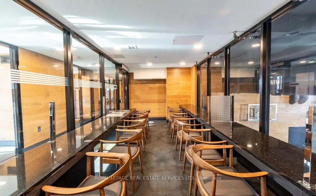 Photo 4 of Unit 1825, 145 Columbia Street W, Waterloo — HOMEH