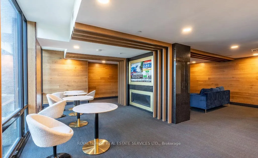 Photo 5 of Unit 1825, 145 Columbia Street W, Waterloo — HOMEH