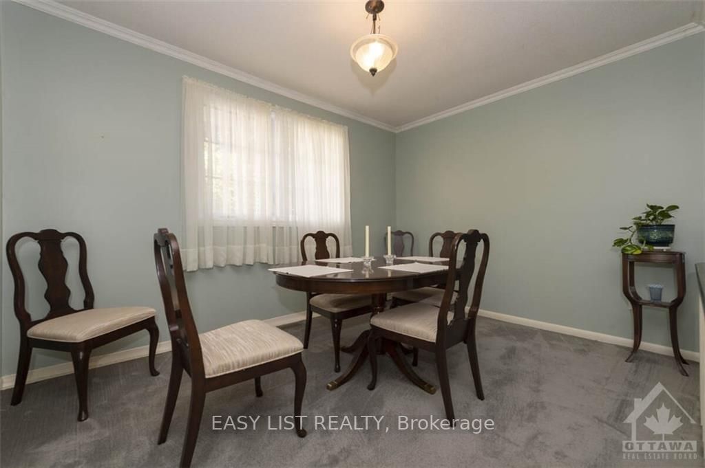 Photo 7 of 731 DEMPSTER Dr, Gananoque — HOMEH