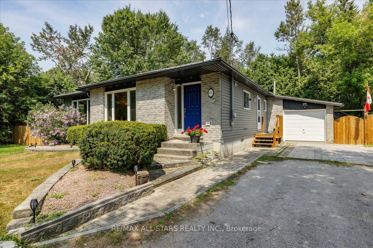 Photo 3 of 63 Brook Crescent, Georgina, Pefferlaw — HOMEH
