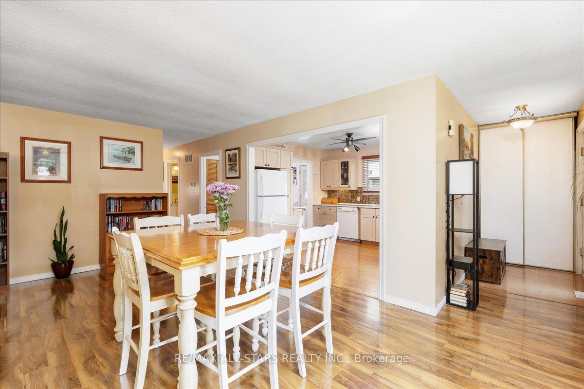 Photo 6 of 63 Brook Crescent, Georgina, Pefferlaw — HOMEH