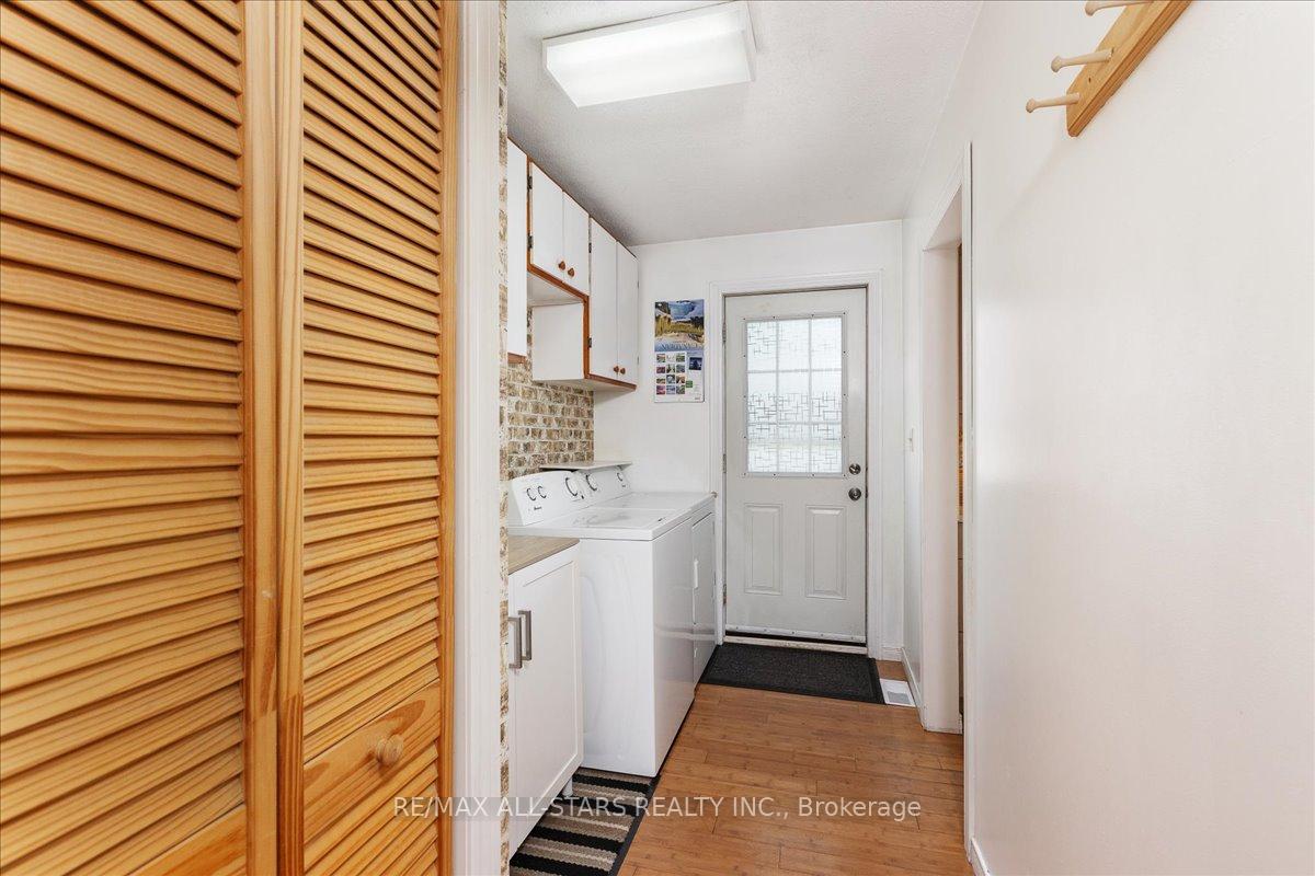 Photo 11 of 63 Brook Crescent, Georgina, Pefferlaw — HOMEH