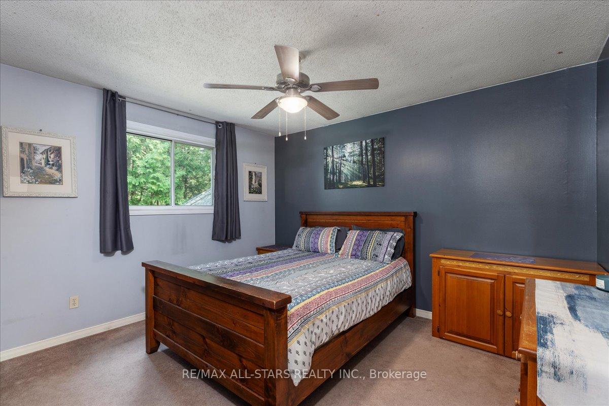 Photo 18 of 63 Brook Crescent, Georgina, Pefferlaw — HOMEH