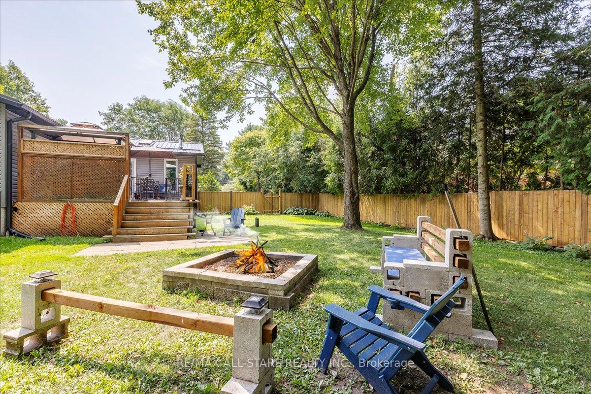 Photo 22 of 63 Brook Crescent, Georgina, Pefferlaw — HOMEH