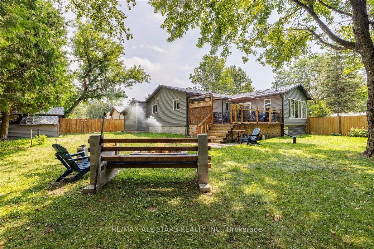 Photo 23 of 63 Brook Crescent, Georgina, Pefferlaw — HOMEH