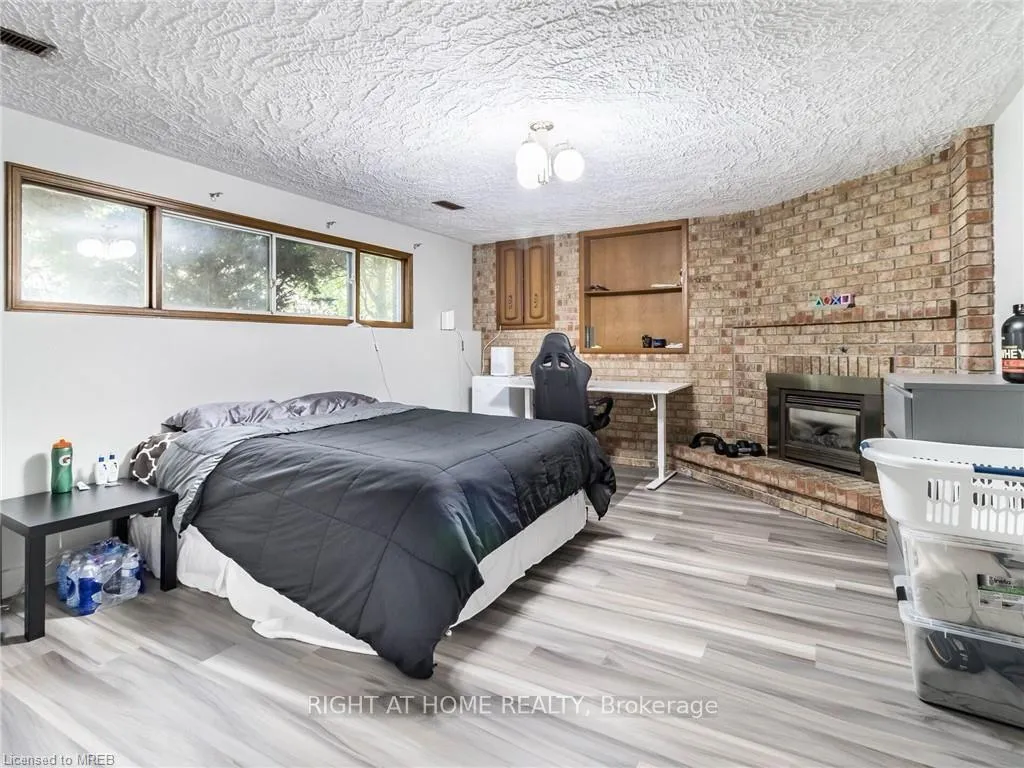 Photo 28 of 189 Northlake Drive, Waterloo — HOMEH