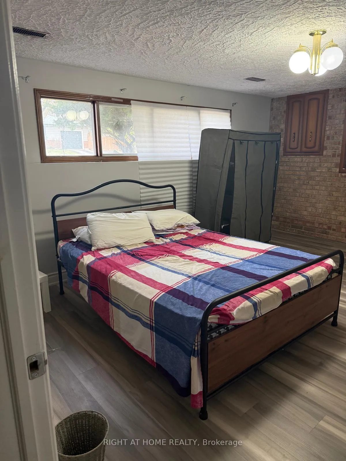 Photo 33 of 189 Northlake Drive, Waterloo — HOMEH