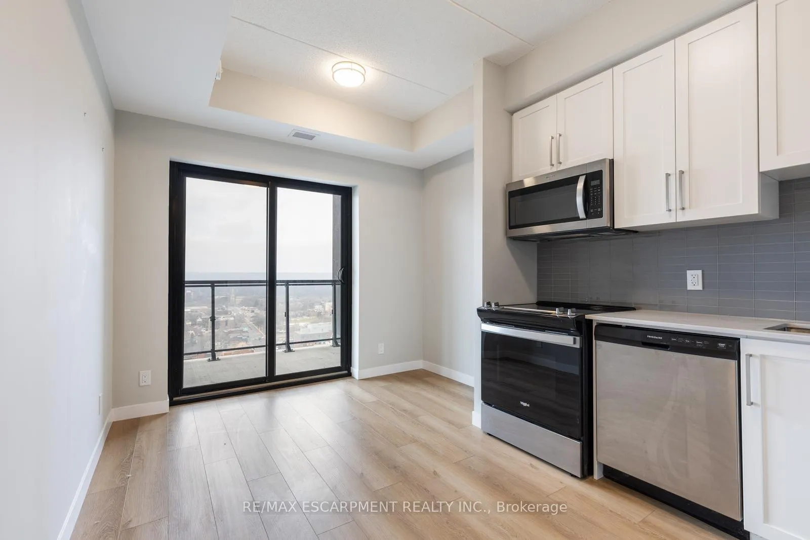 Photo 7 of Unit 2204, 15 Queen Street, Hamilton, Central — HOMEH