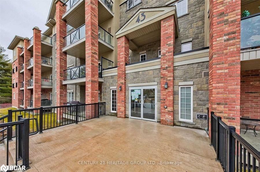 Front of Unit 204, 43 Ferndale Drive S