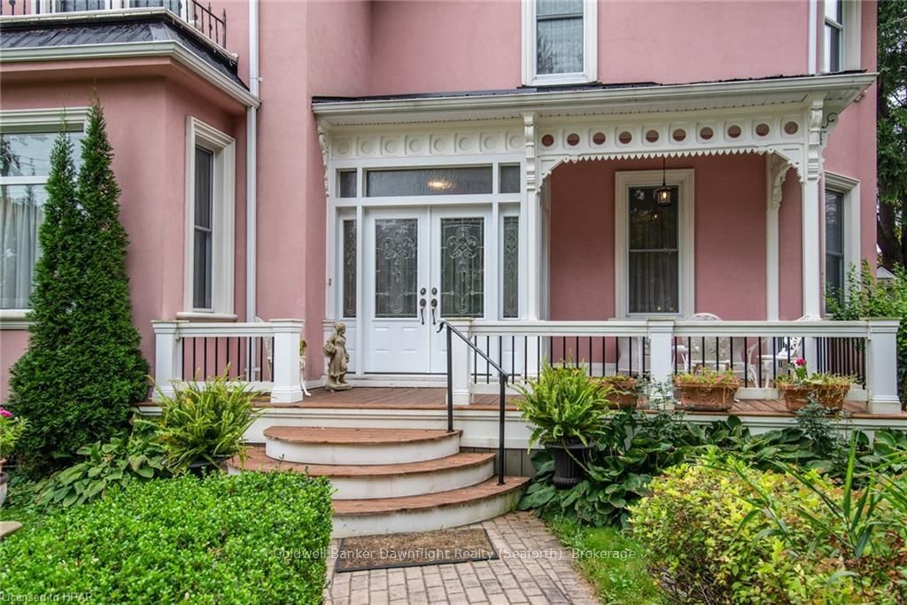 Photo 3 of 49 WILLIAM St N, Central Huron, Clinton — HOMEH