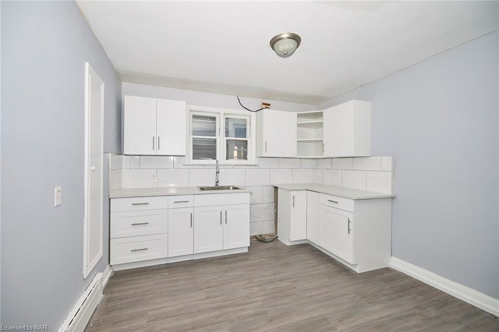 Photo 10 of 55 Pelham Road, St. Catharines, Western Hill — HOMEH