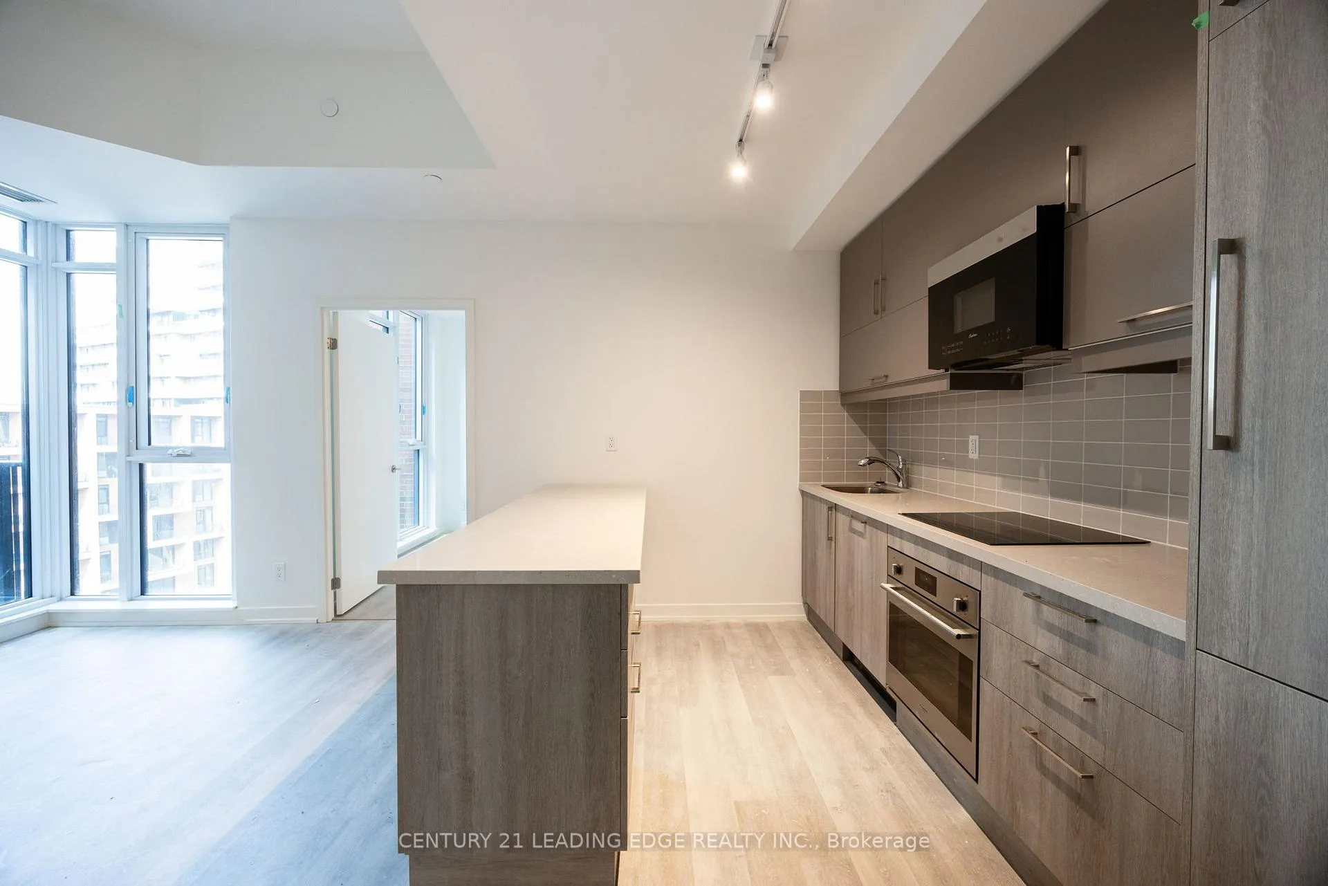 Photo 6 of Unit 922, 38 Simcoe Promenade, Markham, Unionville — HOMEH