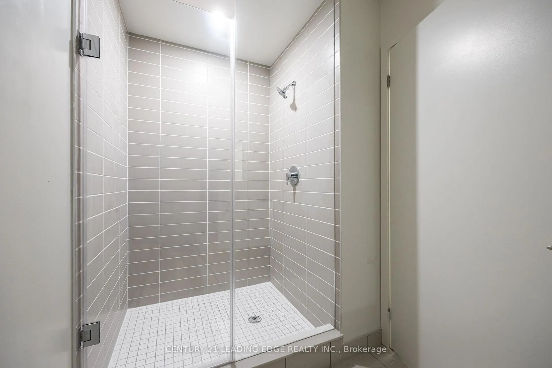 Photo 11 of Unit 922, 38 Simcoe Promenade, Markham, Unionville — HOMEH