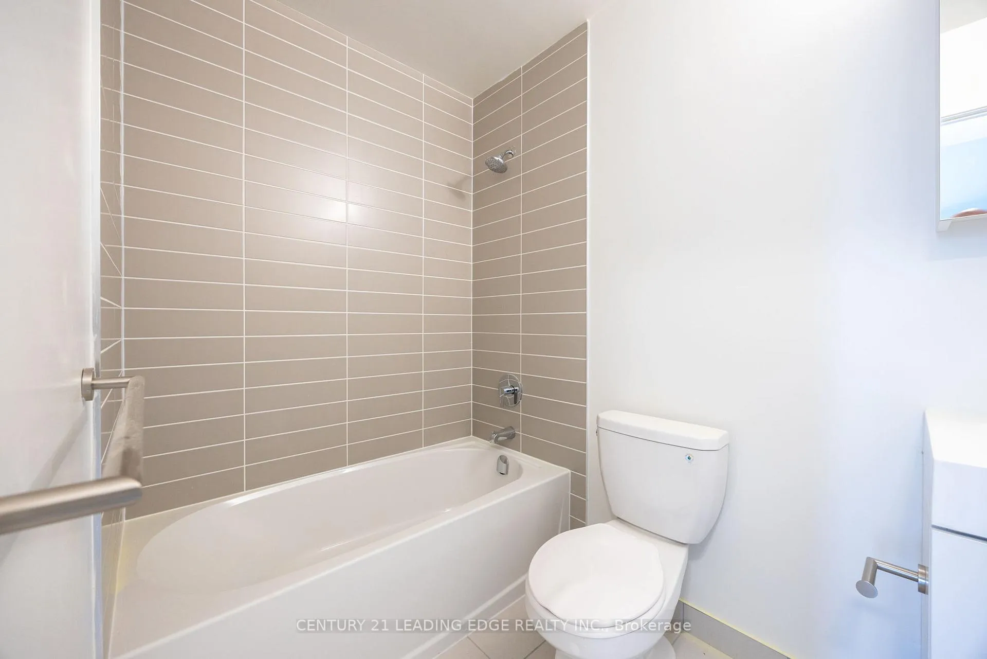 Photo 19 of Unit 922, 38 Simcoe Promenade, Markham, Unionville — HOMEH