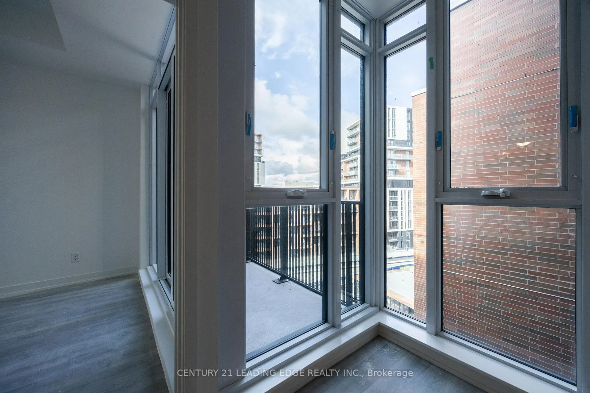 Photo 23 of Unit 922, 38 Simcoe Promenade, Markham, Unionville — HOMEH