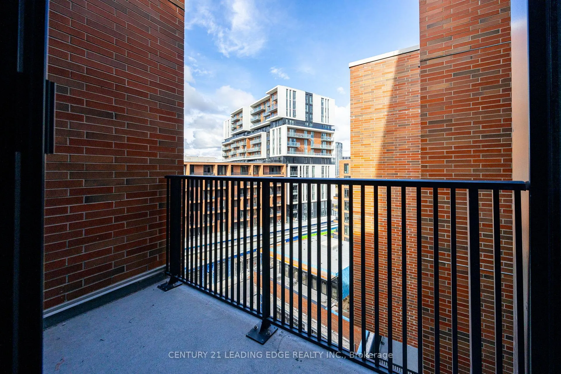 Photo 24 of Unit 922, 38 Simcoe Promenade, Markham, Unionville — HOMEH