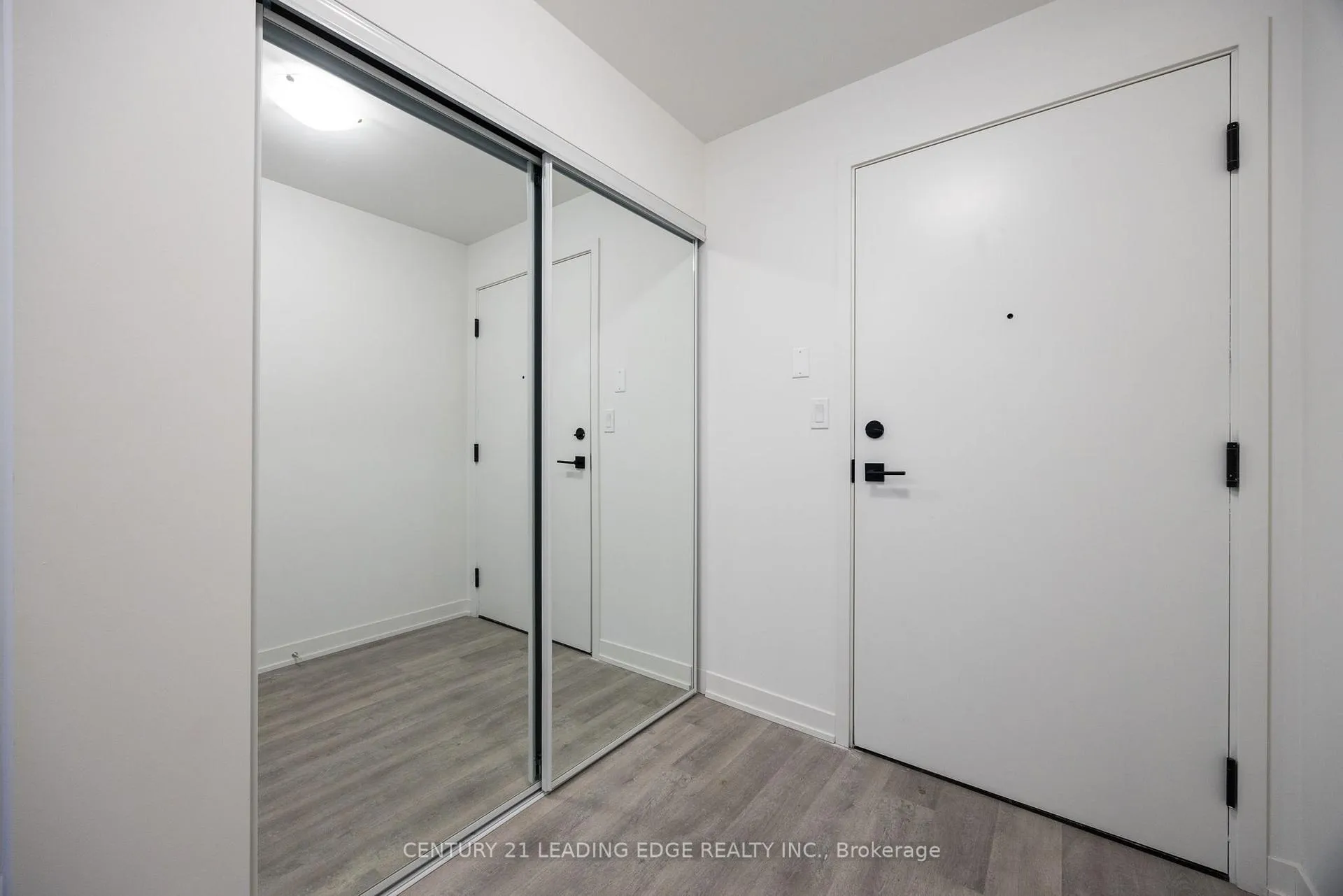 Photo 26 of Unit 922, 38 Simcoe Promenade, Markham, Unionville — HOMEH