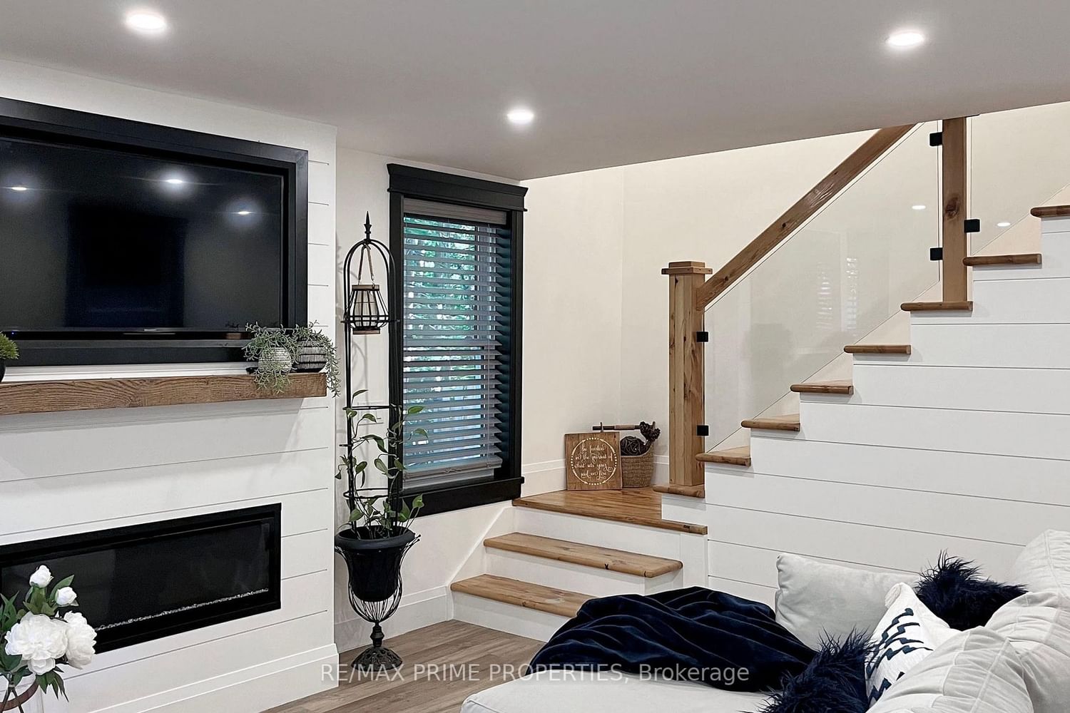Photo 5 of 190 Maple St, Bracebridge, Macaulay — HOMEH